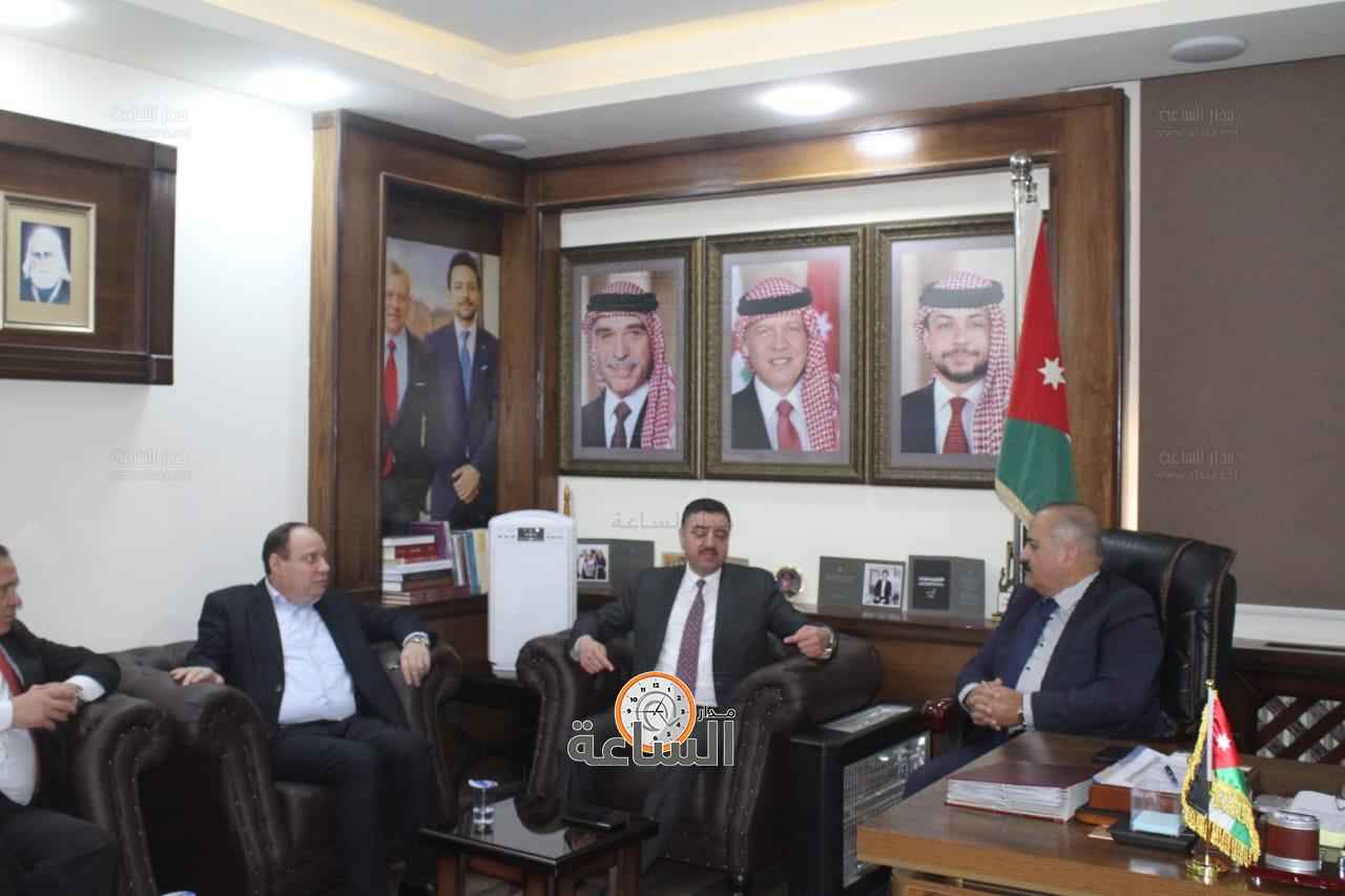 Madar Al-Saa Images 0.14117747866938757