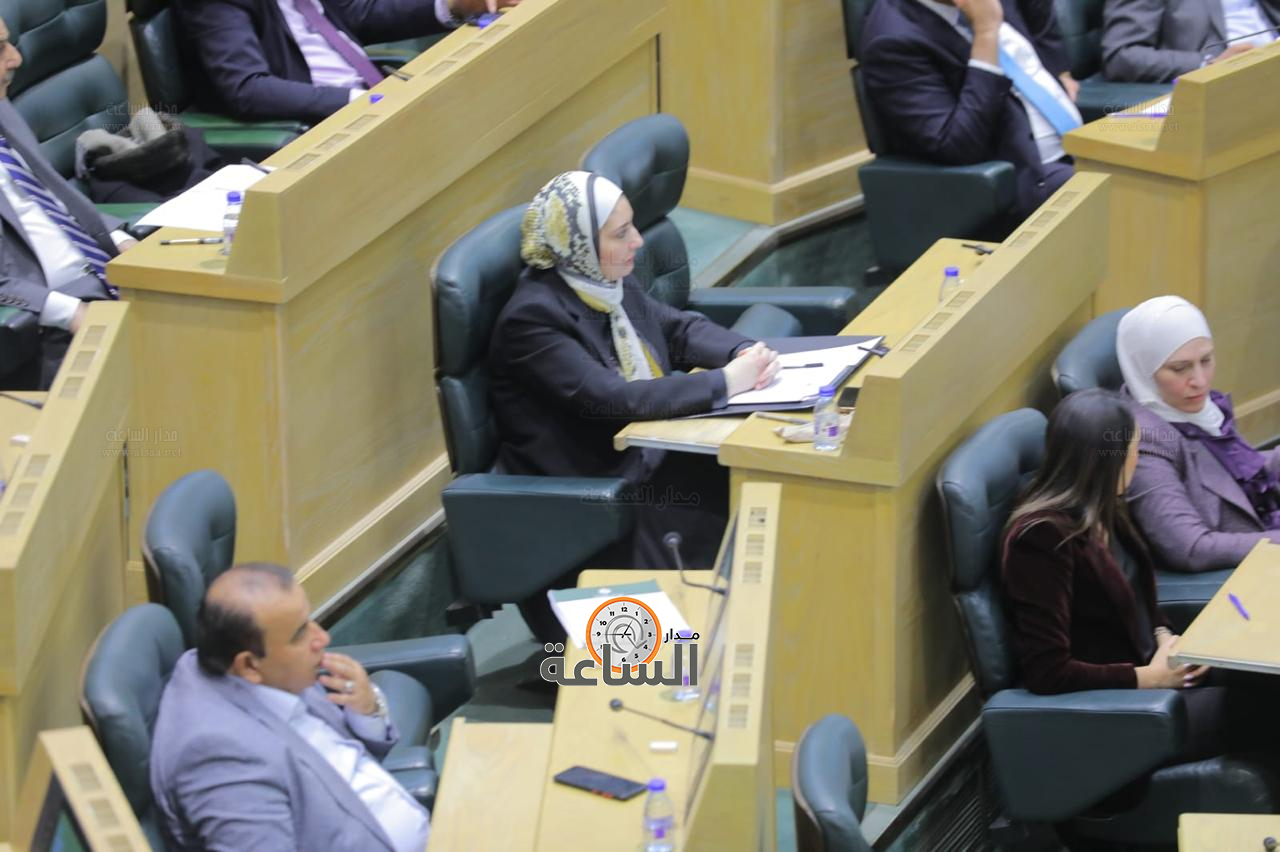 Madar Al-Saa Images 0.5500023127453613