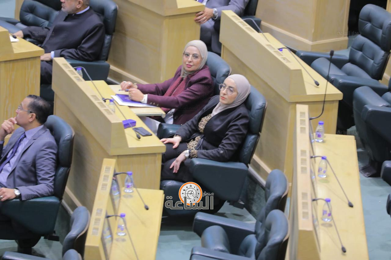 Madar Al-Saa Images 0.3808952266086918