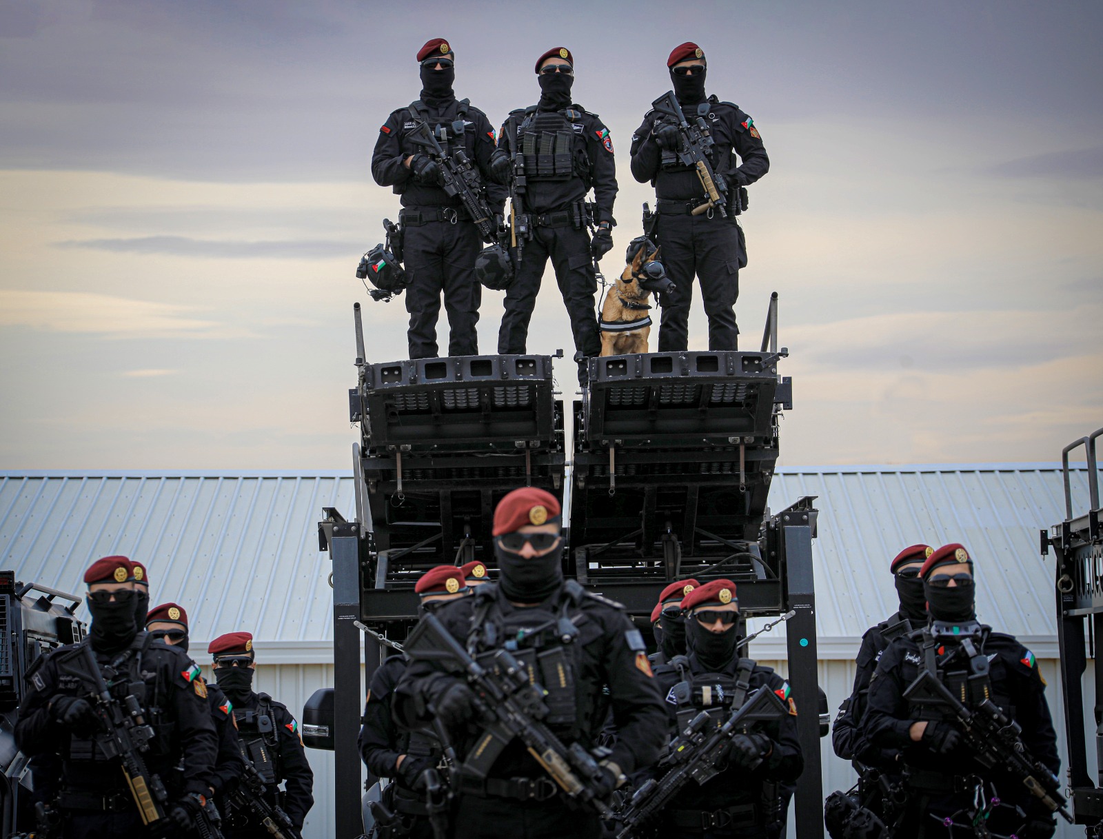 Madar Al-Saa Images 0.6539225030878502