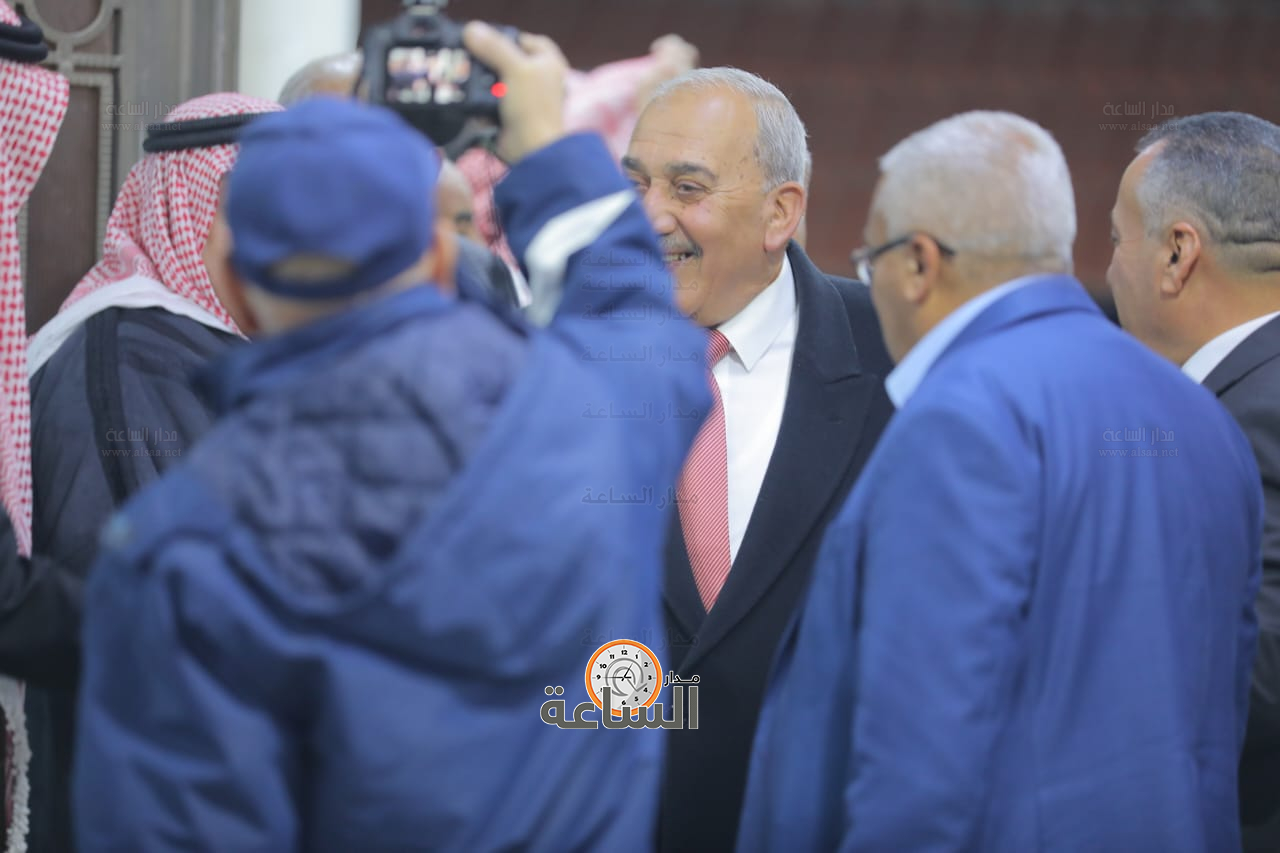 Madar Al-Saa Images 0.5774612457203978