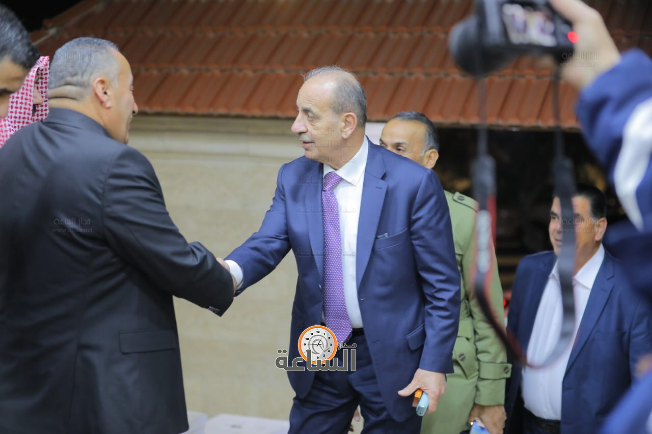 Madar Al-Saa Images 0.6981546828330216