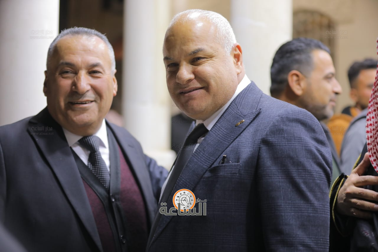 Madar Al-Saa Images 0.12265428655308797