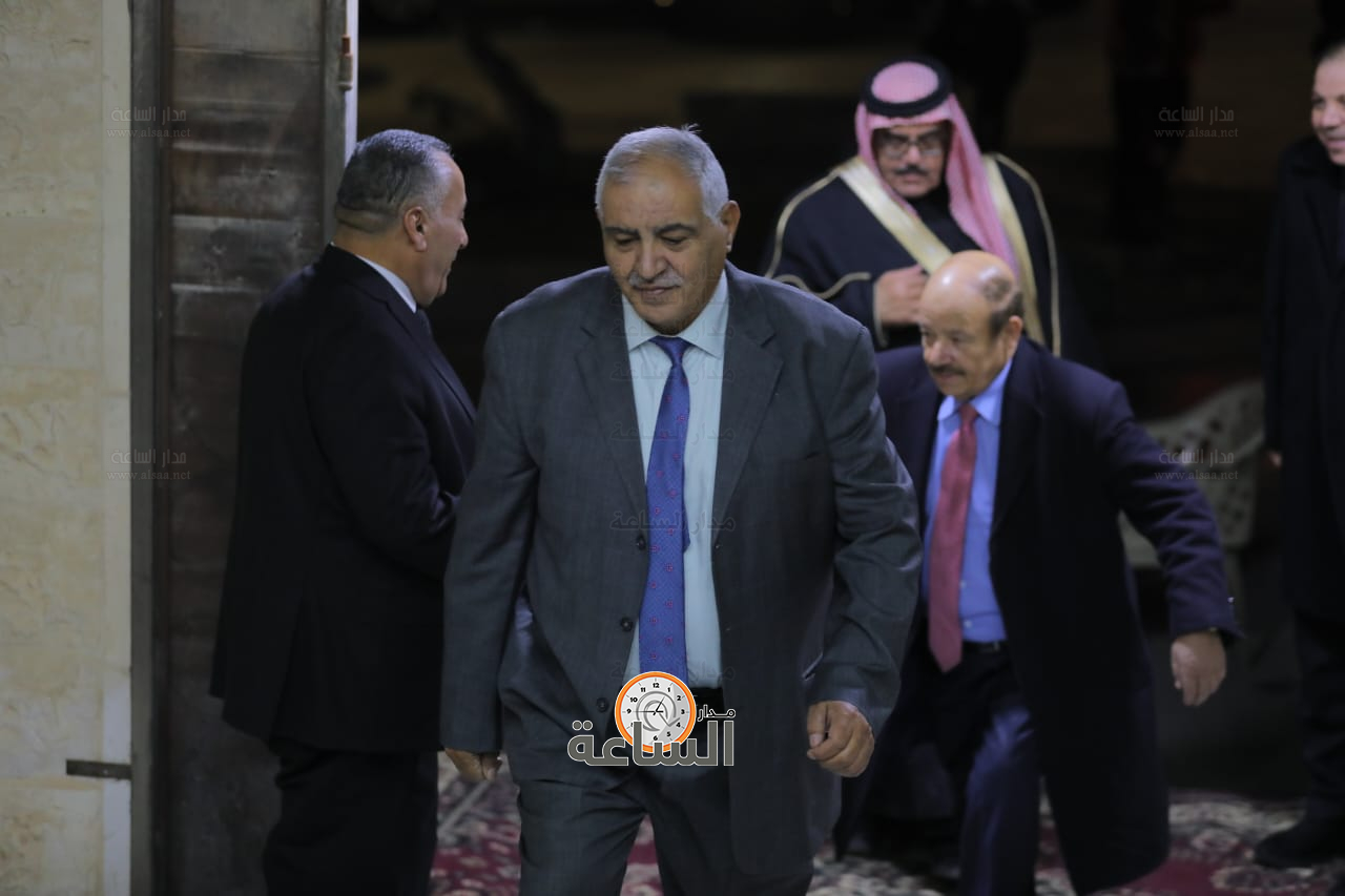 Madar Al-Saa Images 0.548323989693156