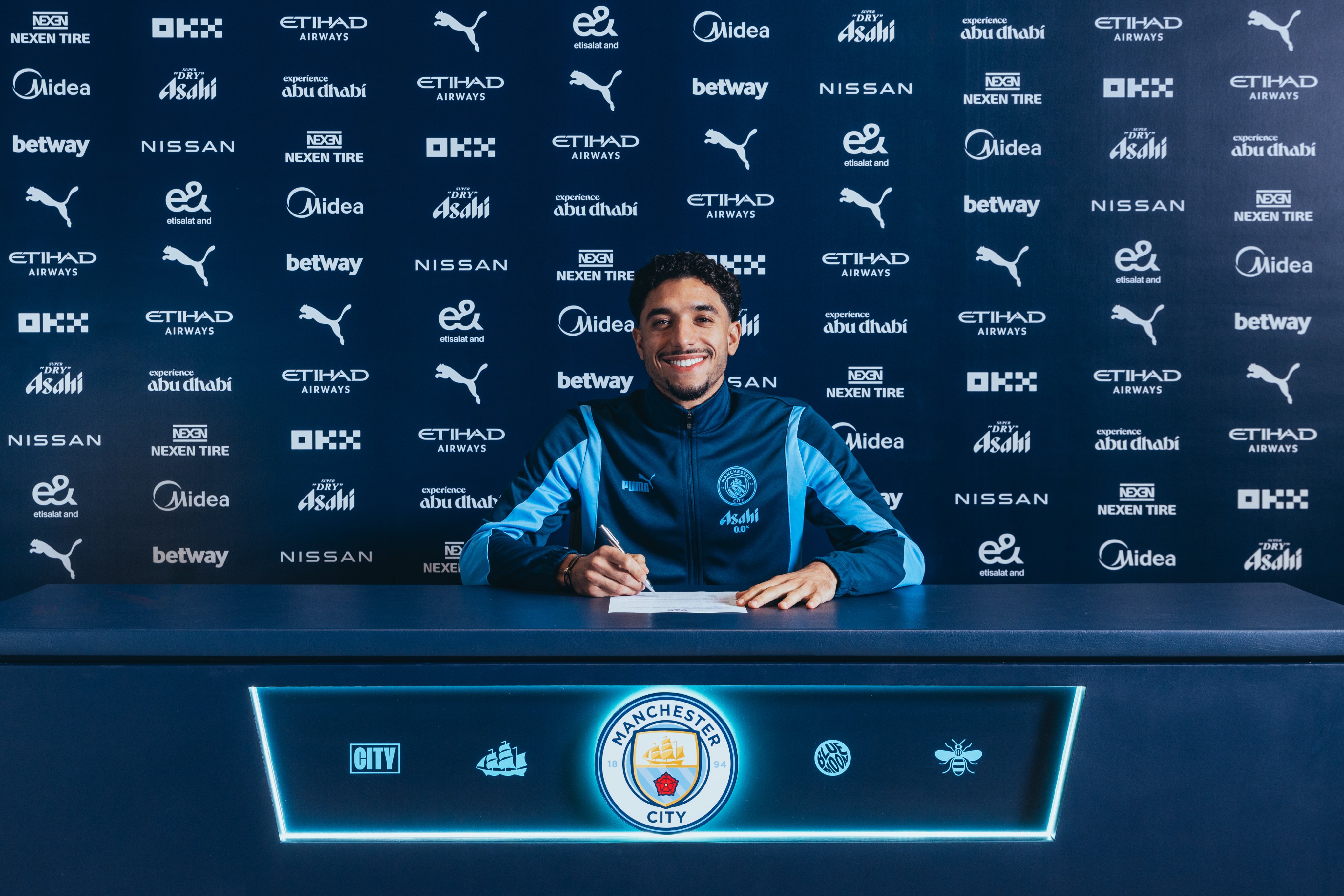 Madar Al-Saa Images 0.8417351146103622