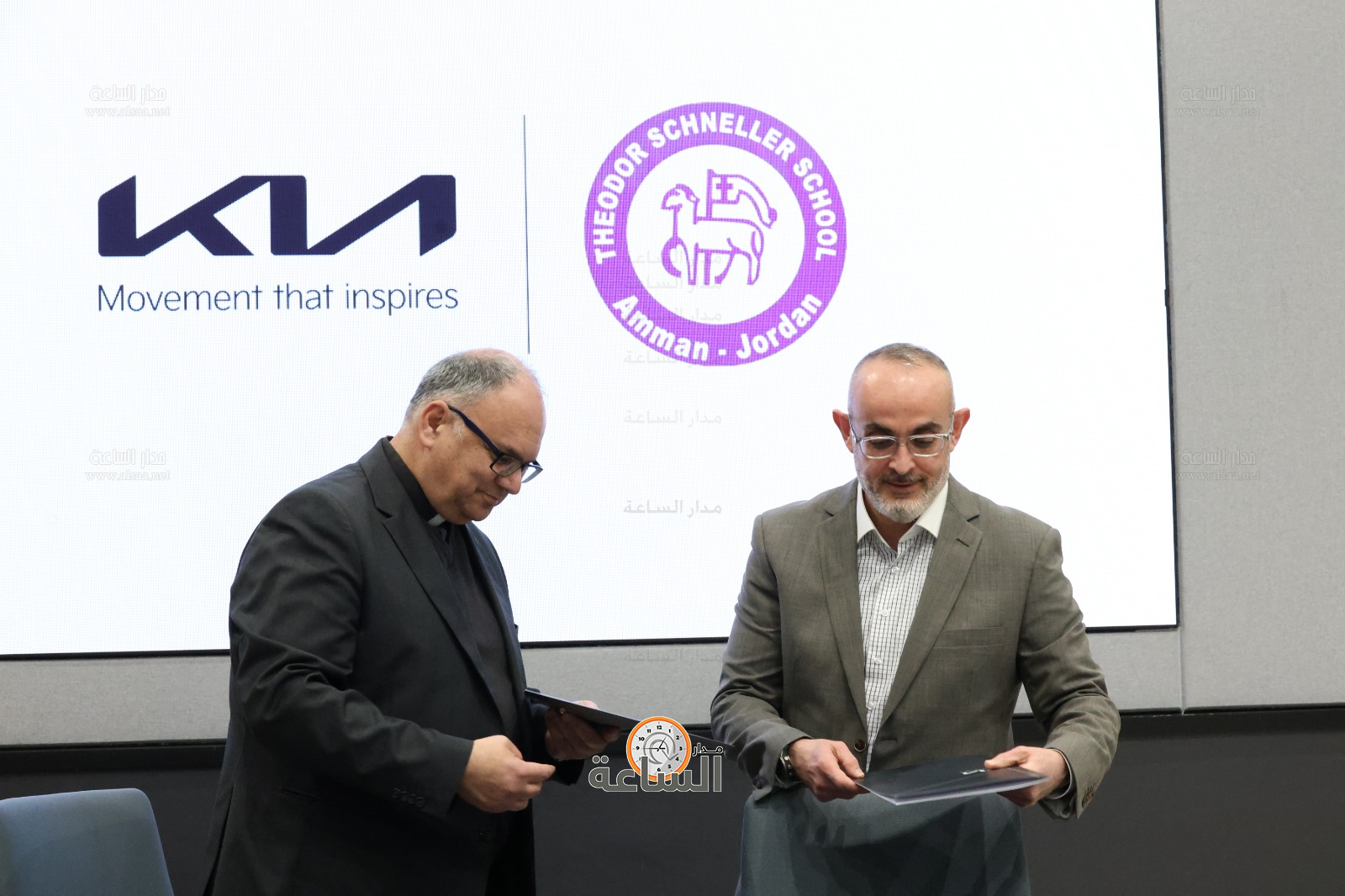 Madar Al-Saa Images 0.9463888700594156