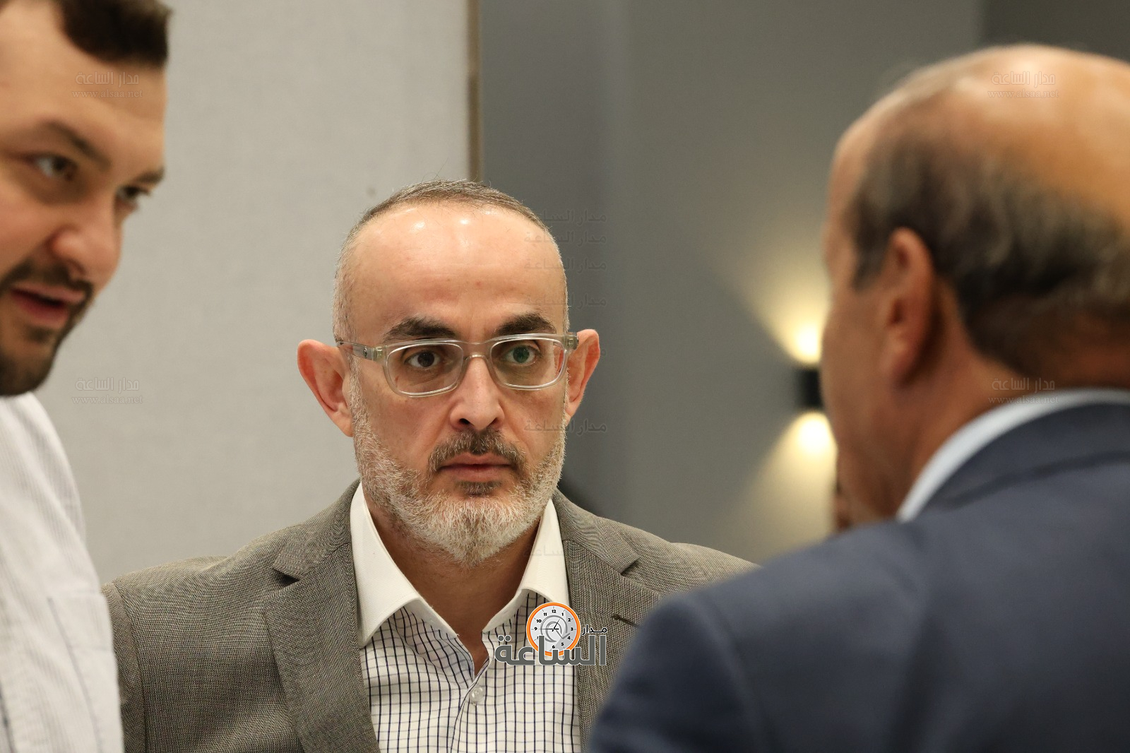 Madar Al-Saa Images 0.45193199896796177