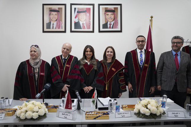 Madar Al-Saa Images 0.16367866575941958