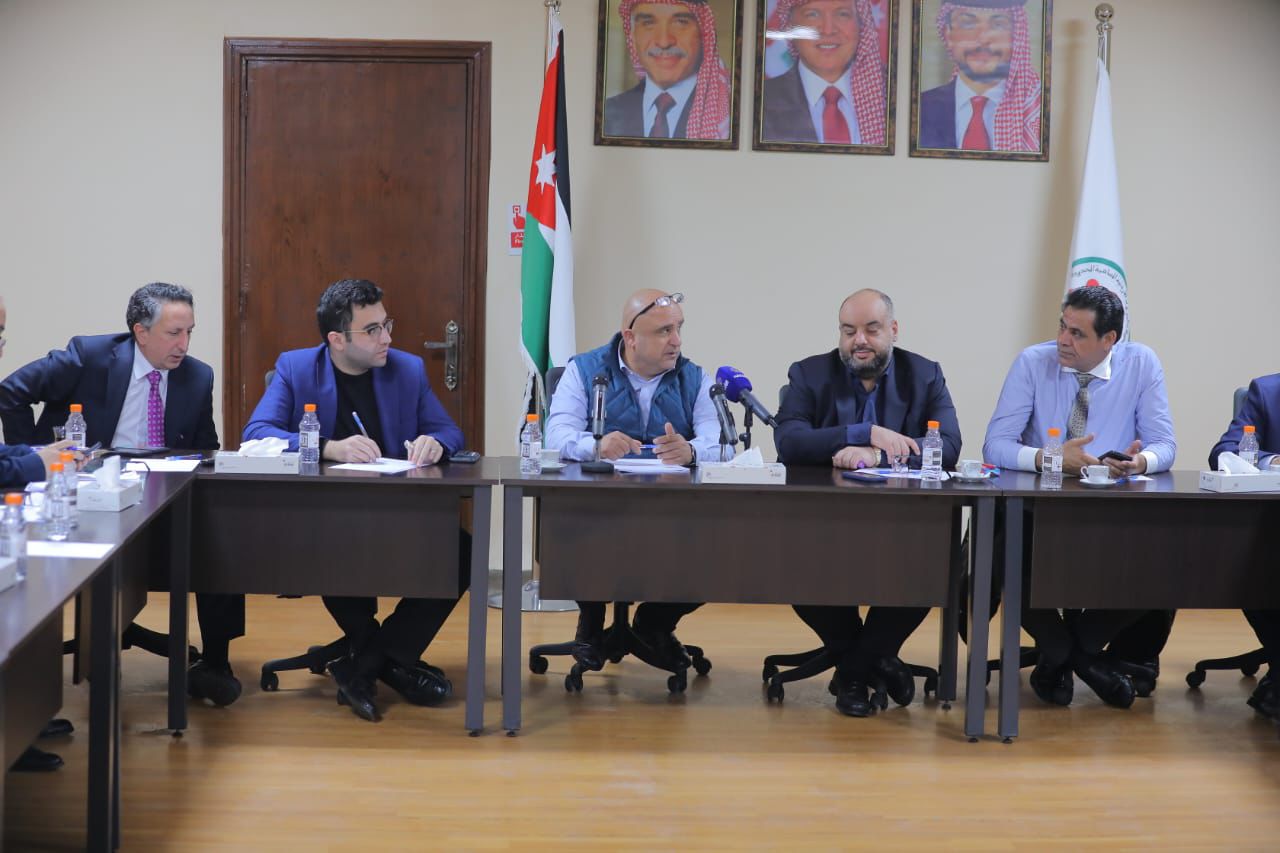 Madar Al-Saa Images 0.8595447360255049