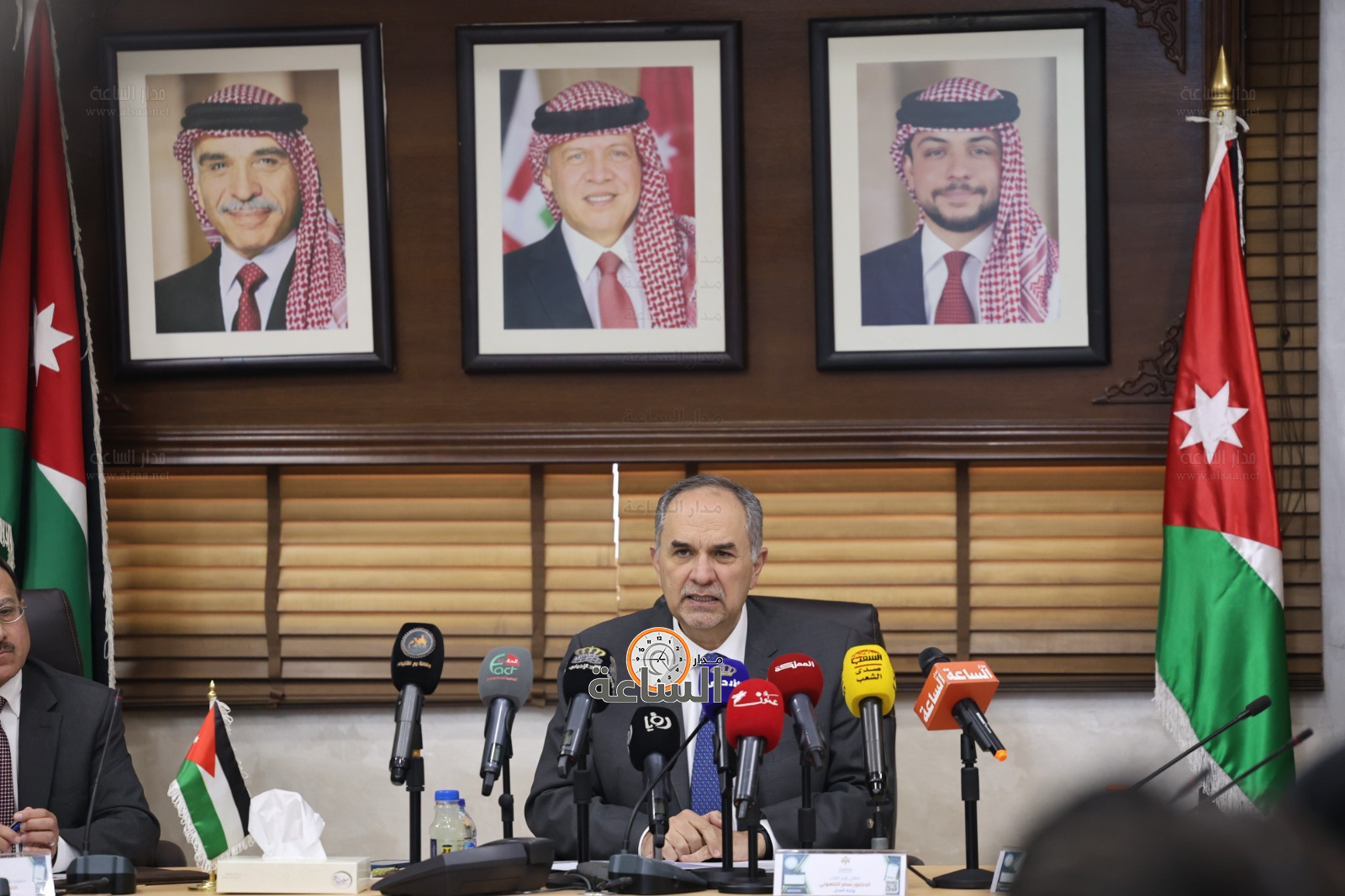 Madar Al-Saa Images 0.4508277316441034