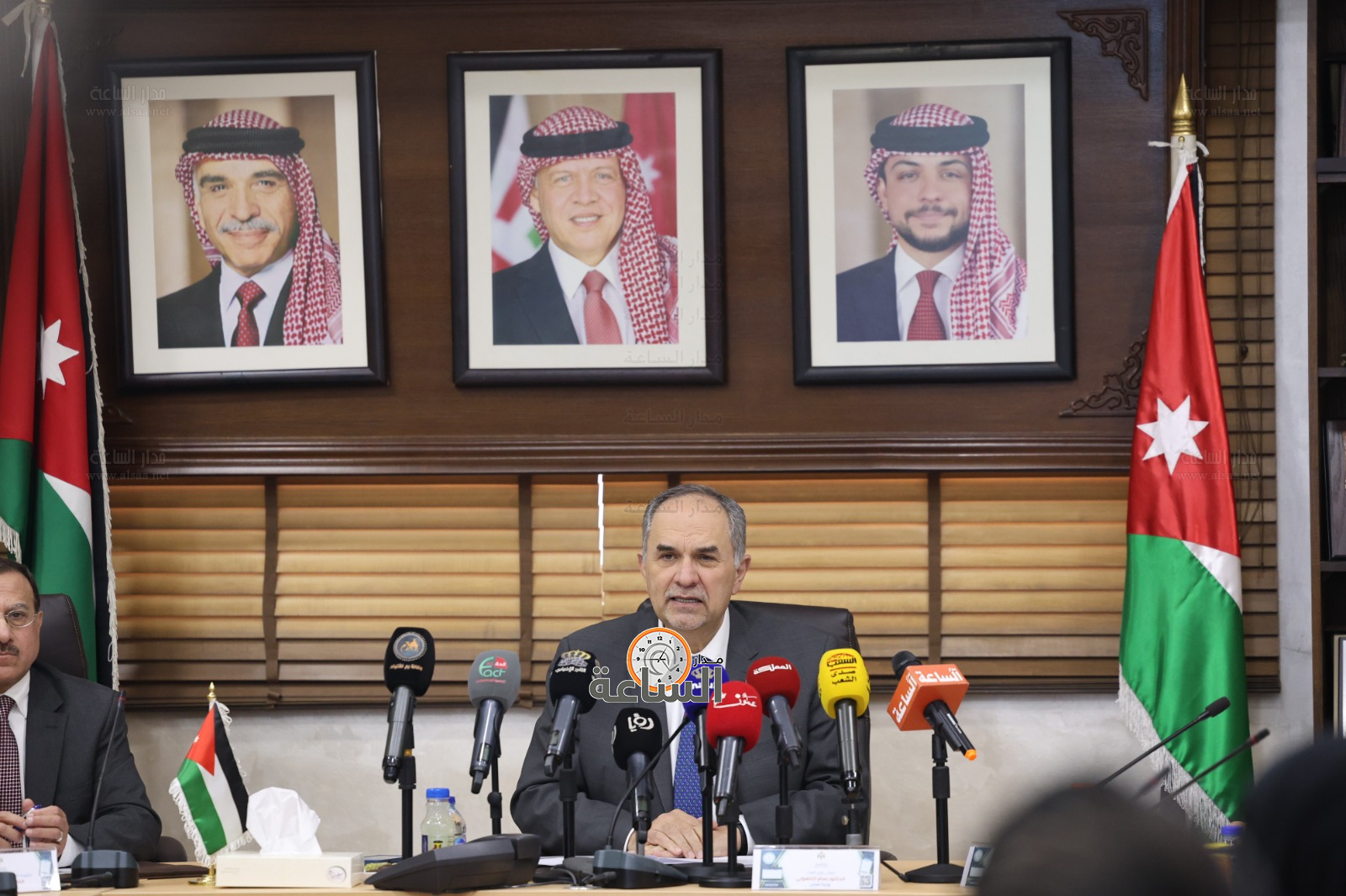 Madar Al-Saa Images 0.811743221993454