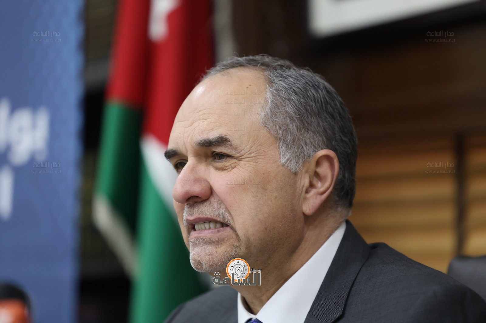 Madar Al-Saa Images 0.5008743659123764