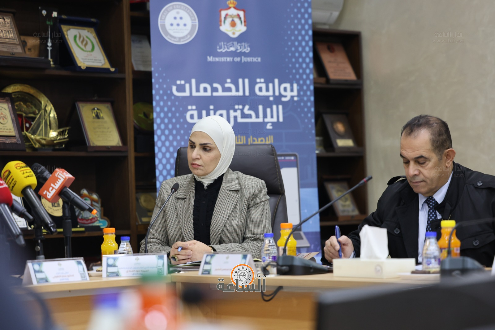 Madar Al-Saa Images 0.8339907035194221