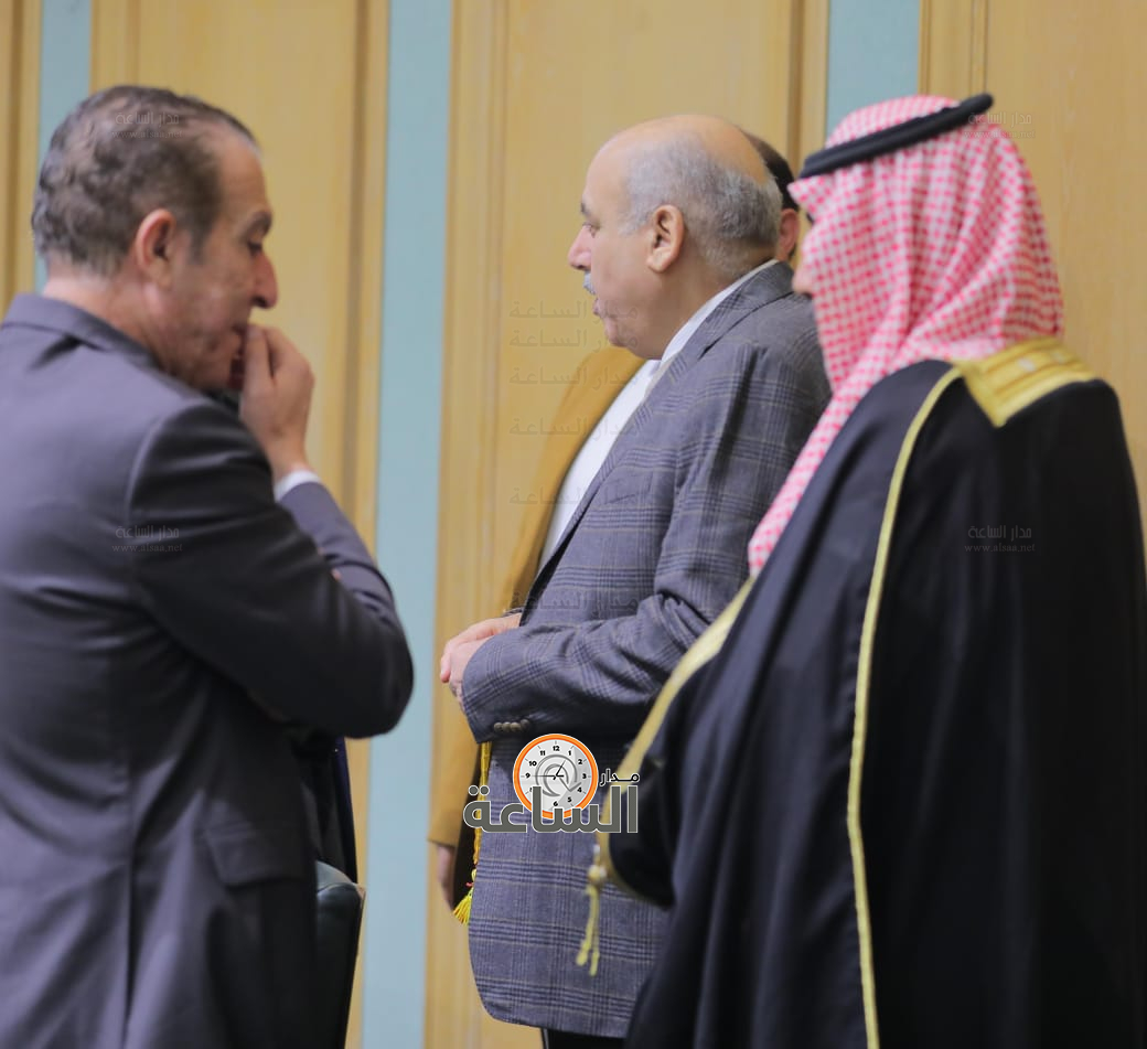 Madar Al-Saa Images 0.5161237370289886