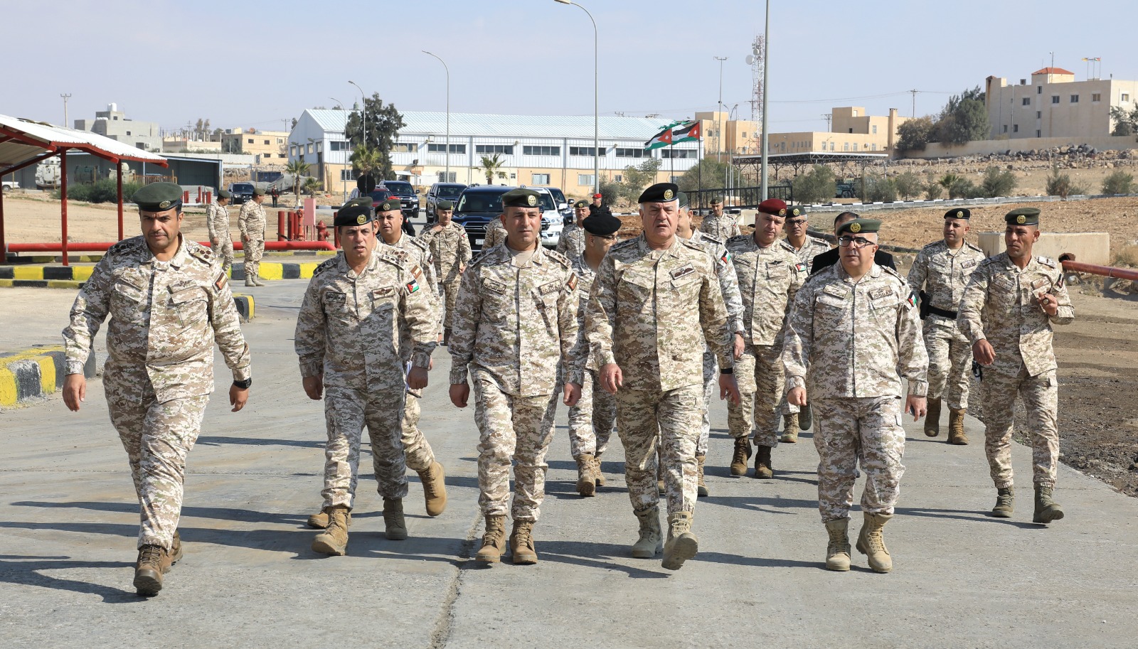 Madar Al-Saa Images 0.02851991219498684