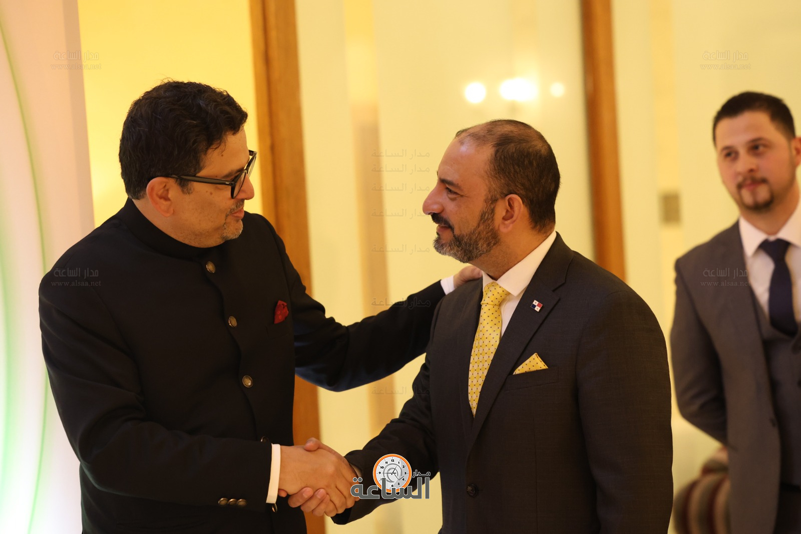 Madar Al-Saa Images 0.11883429494019793