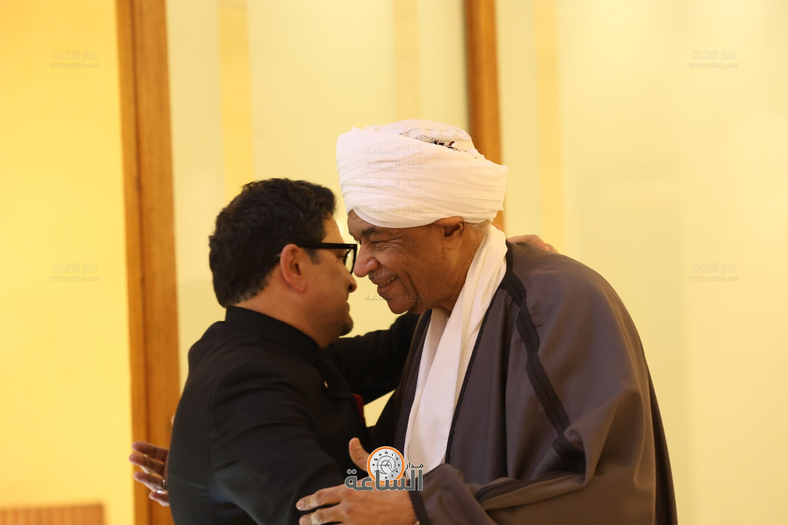 Madar Al-Saa Images 0.0853090544143027