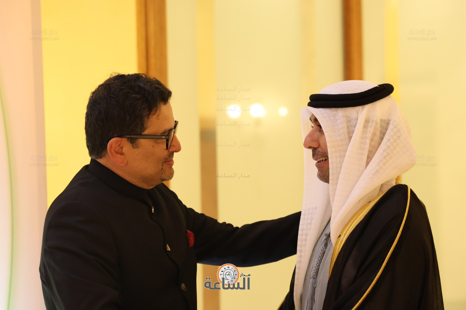 Madar Al-Saa Images 0.5295853850065986