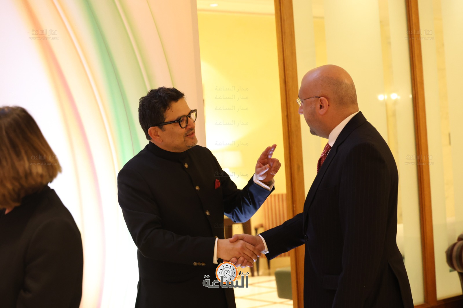 Madar Al-Saa Images 0.5843930291547148