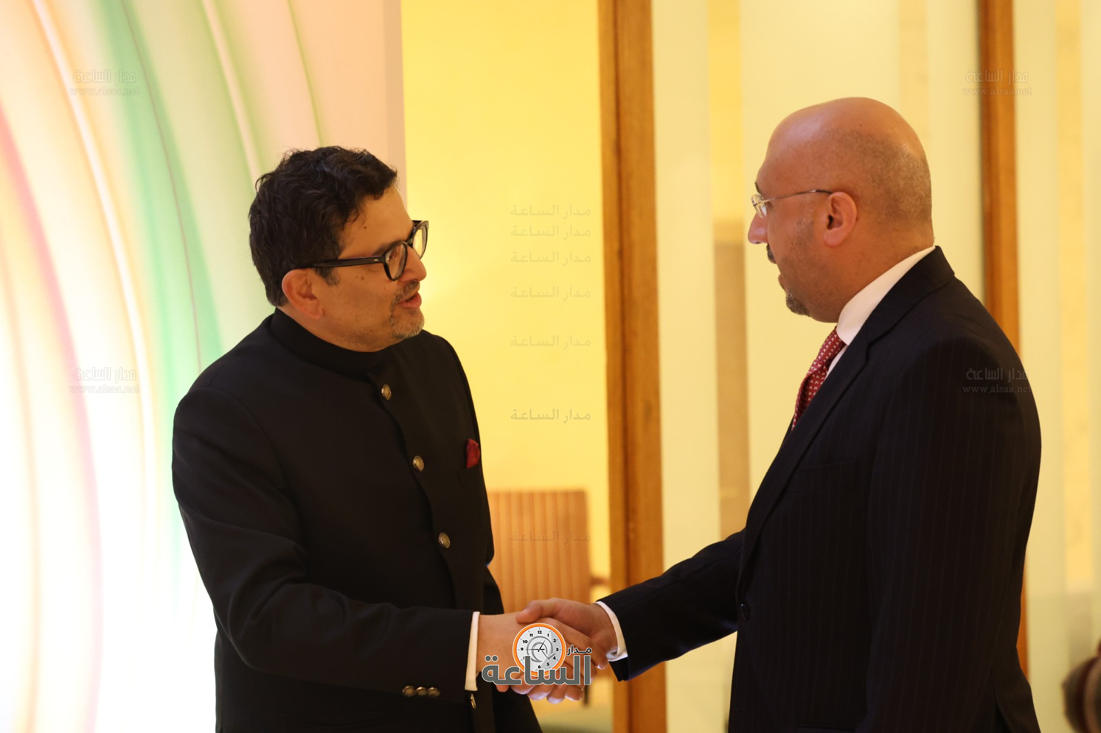 Madar Al-Saa Images 0.2812786404987573