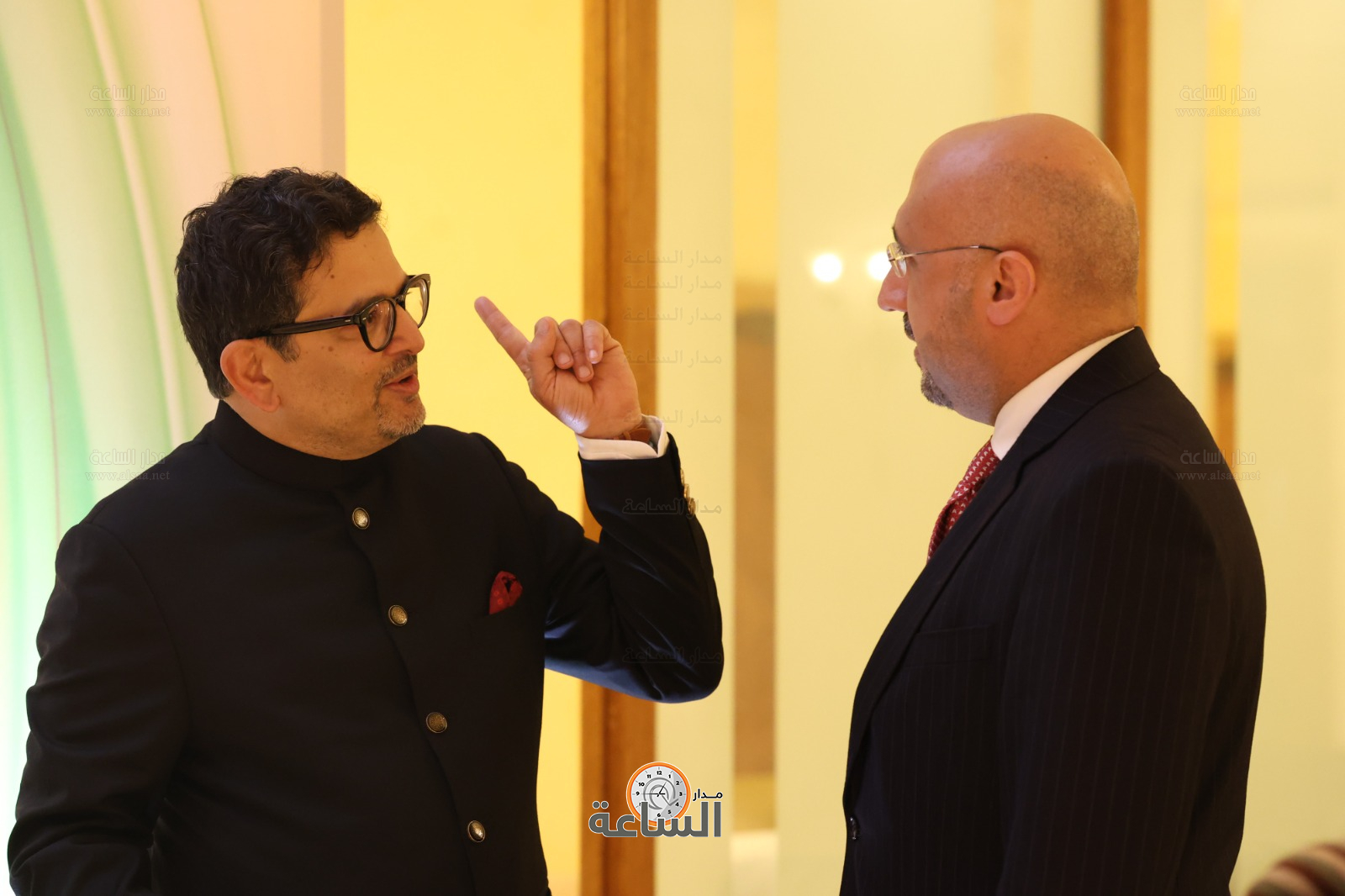 Madar Al-Saa Images 0.10960018489664791