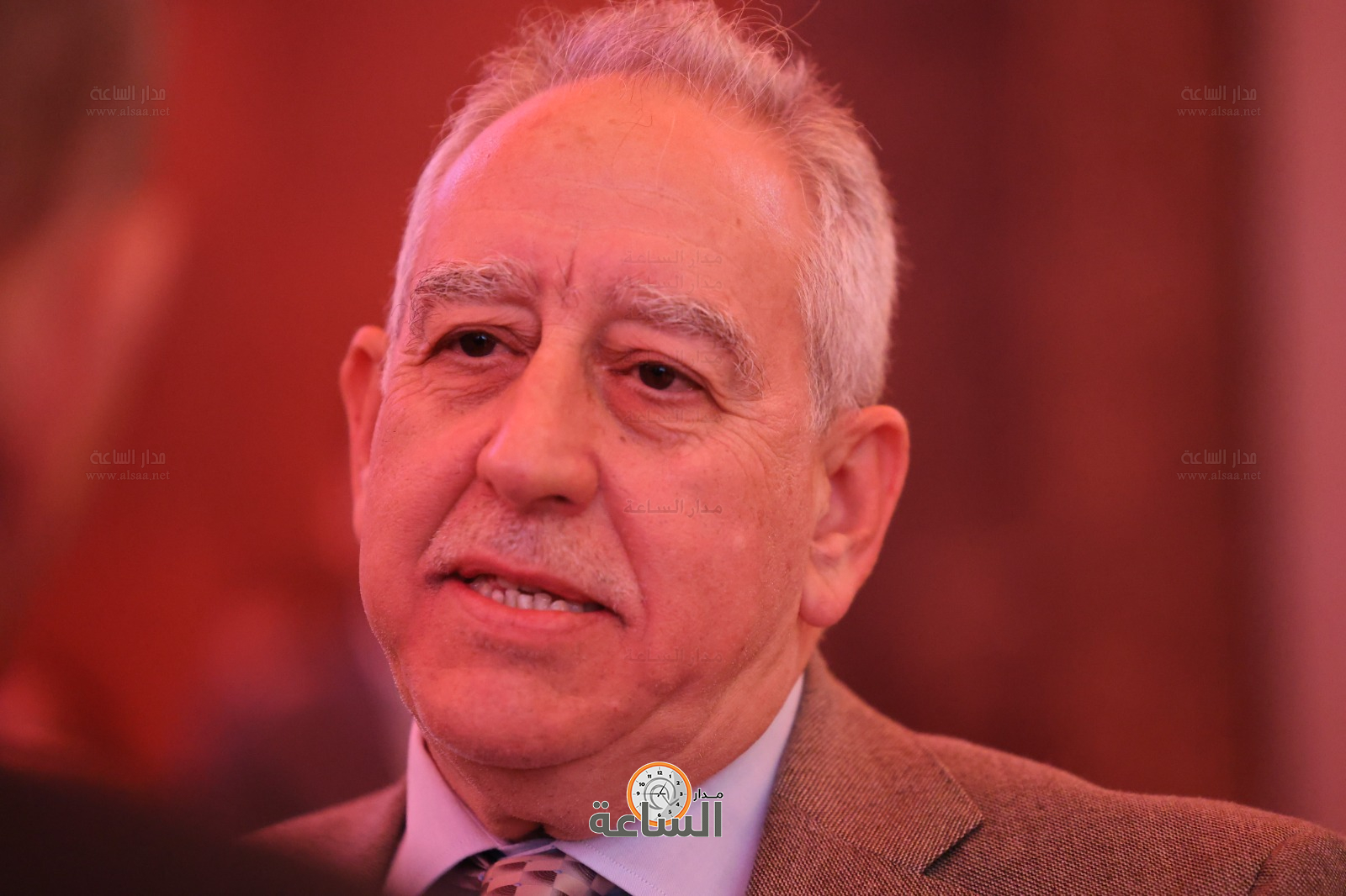 Madar Al-Saa Images 0.6382175814120647