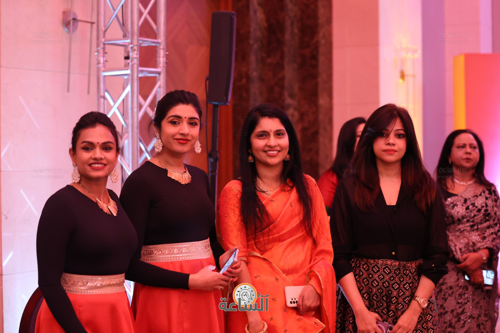 Madar Al-Saa Images 0.2834624538298187