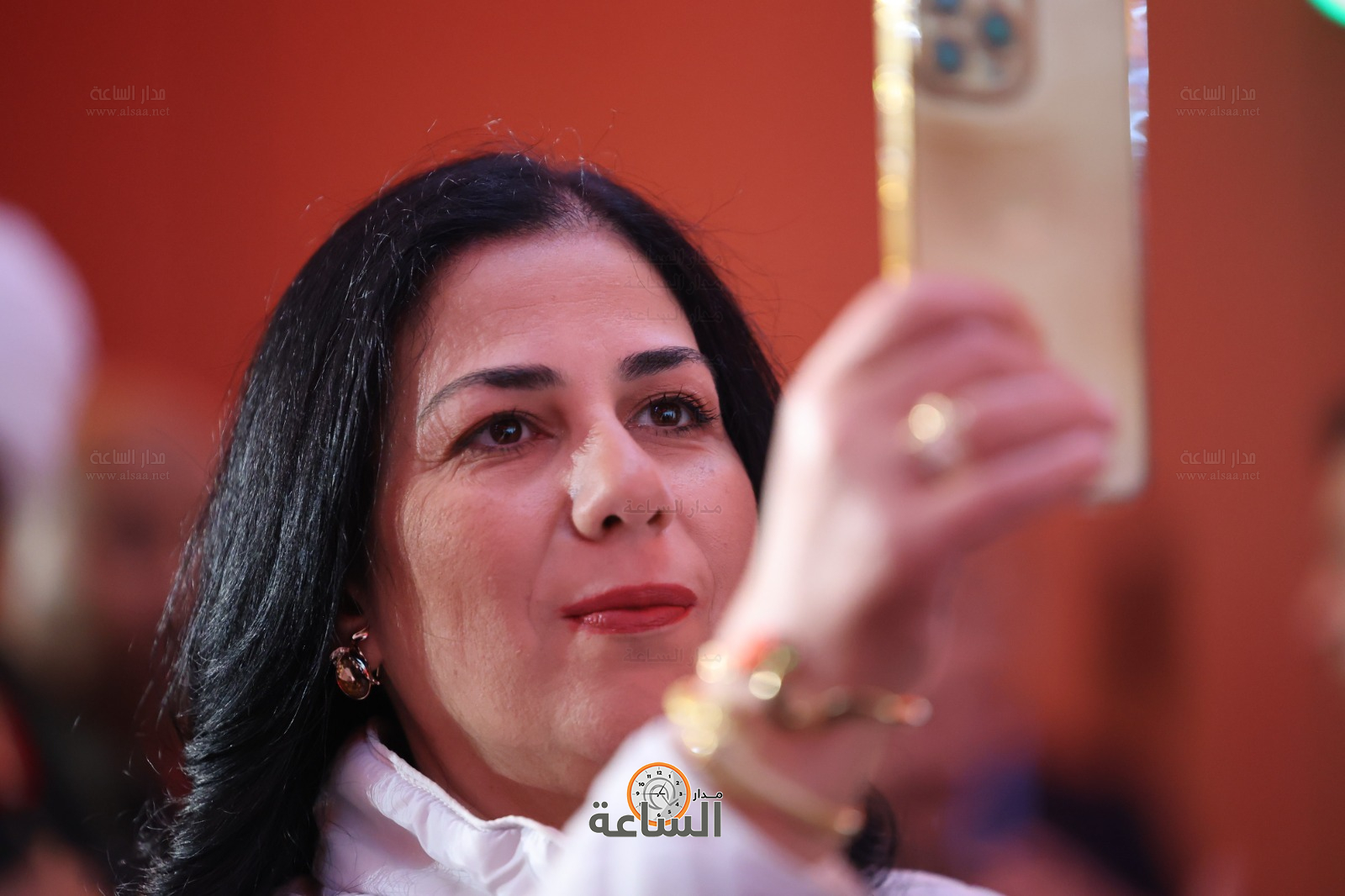 Madar Al-Saa Images 0.7554870410697565