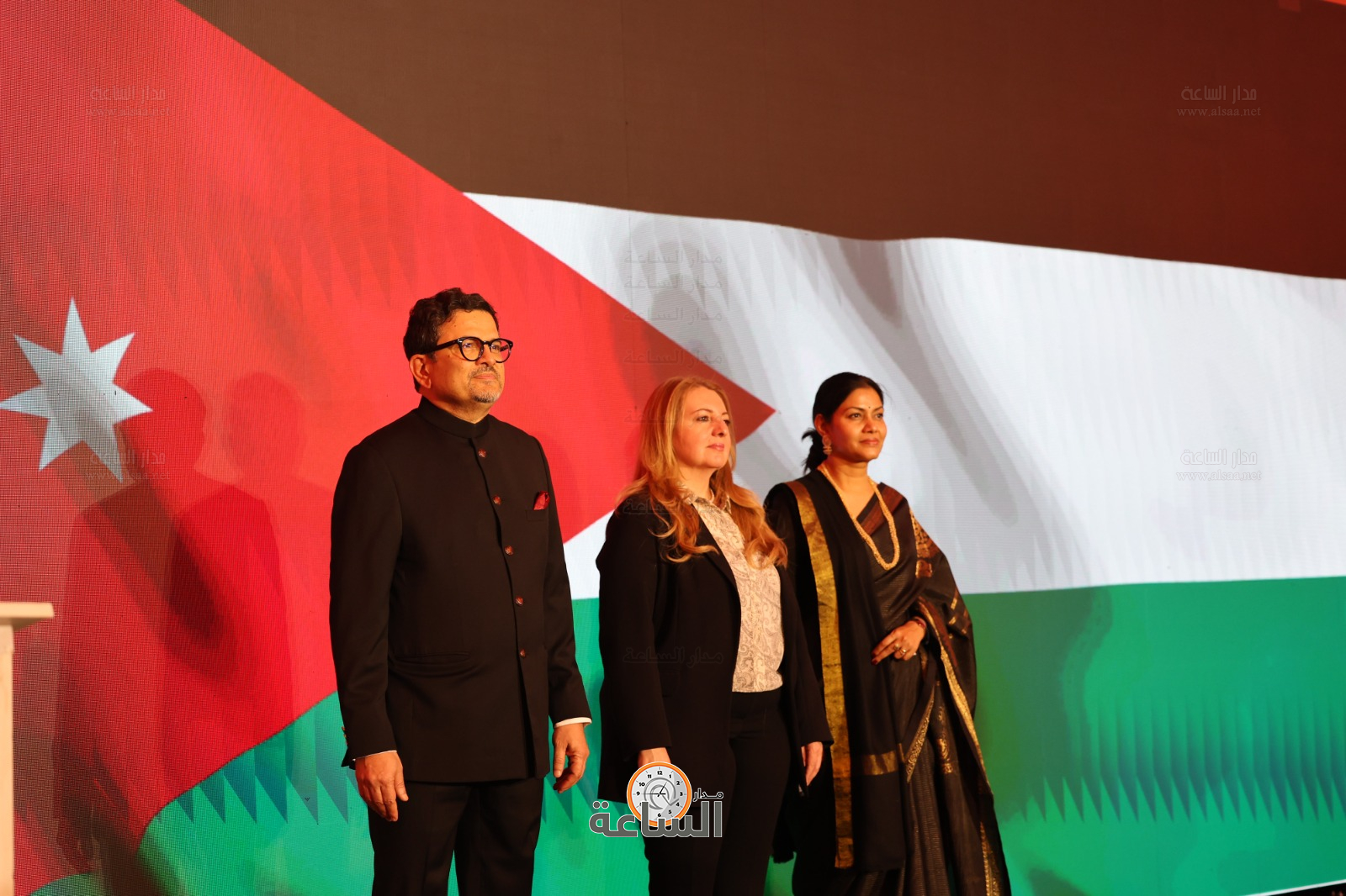 Madar Al-Saa Images 0.5534873124532342