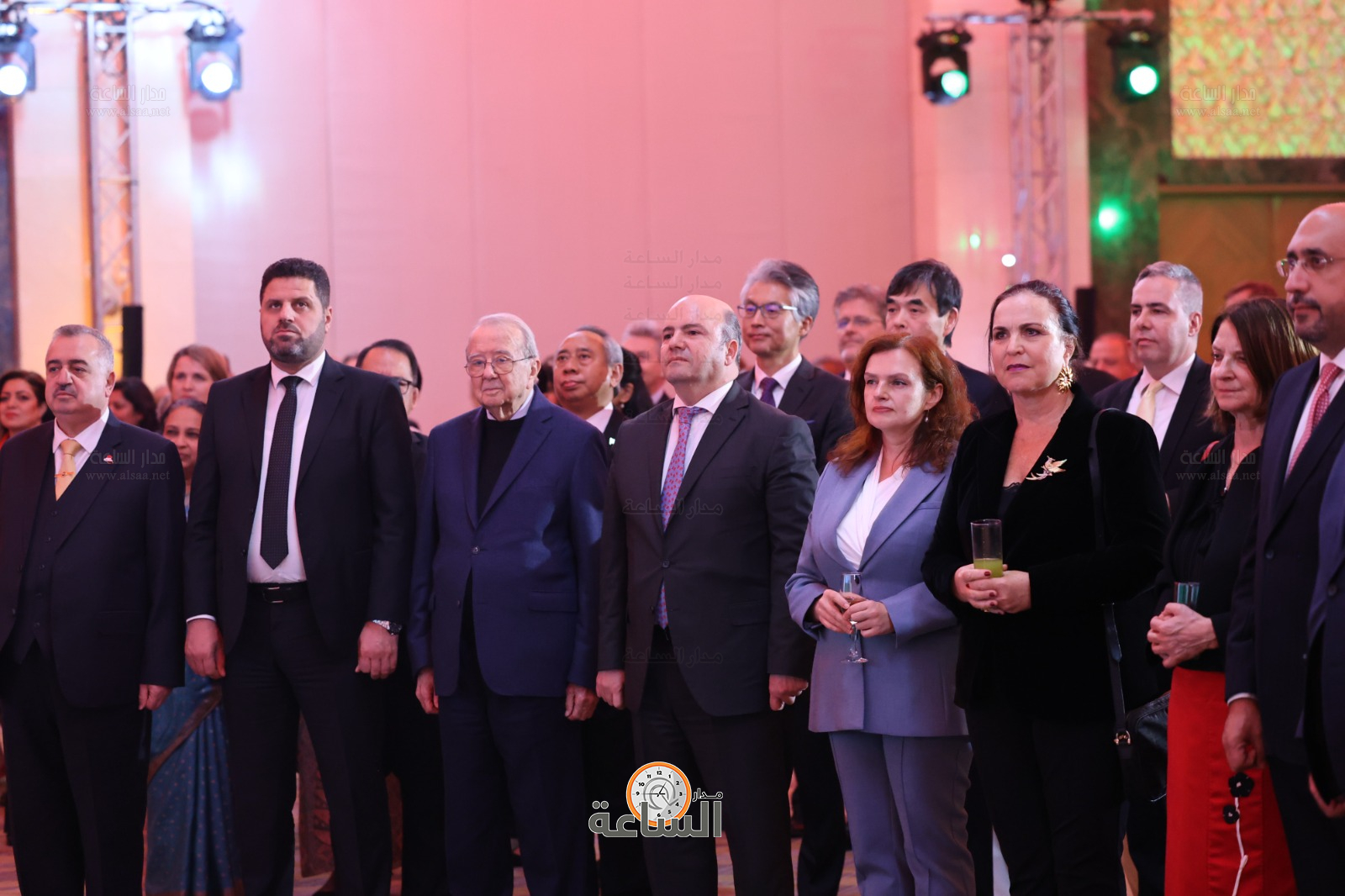 Madar Al-Saa Images 0.03250995557446945