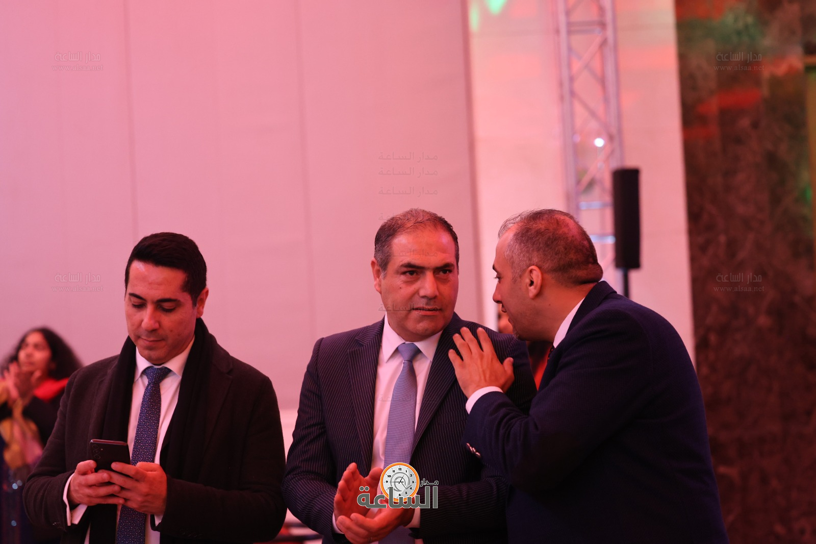 Madar Al-Saa Images 0.00015463162038864553