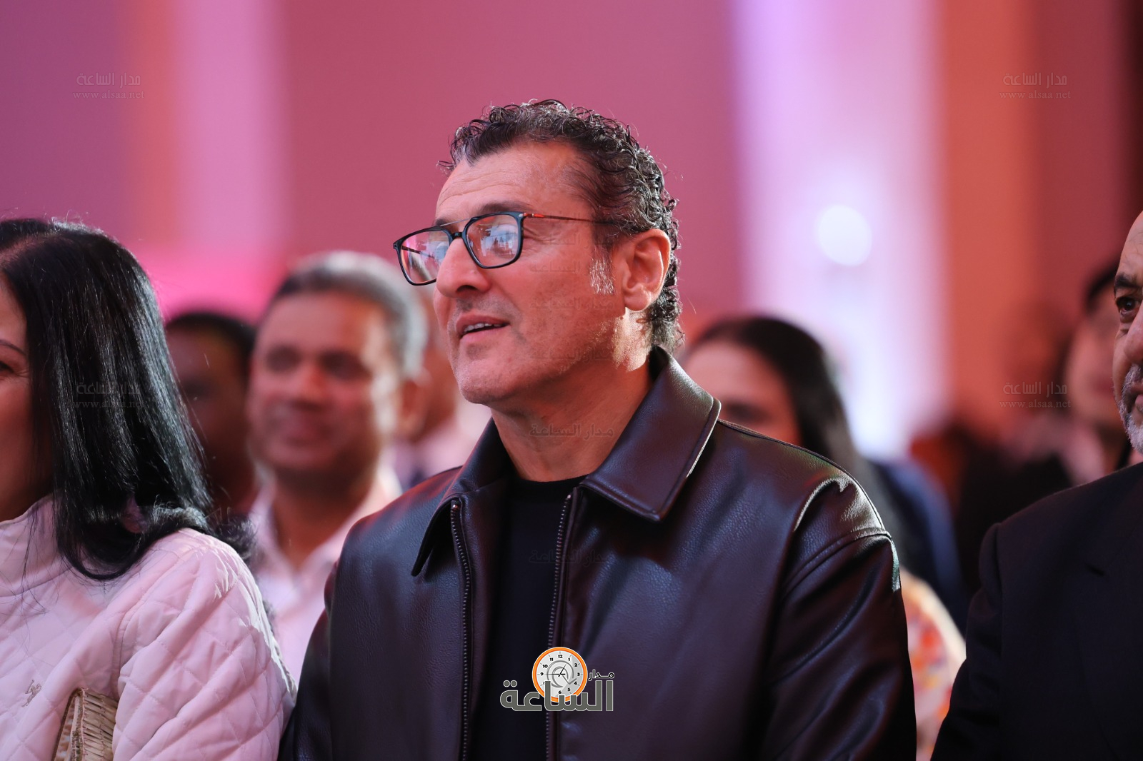 Madar Al-Saa Images 0.7050599538538525