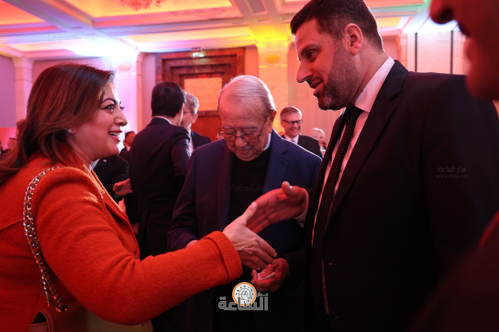 Madar Al-Saa Images 0.9357271861297121