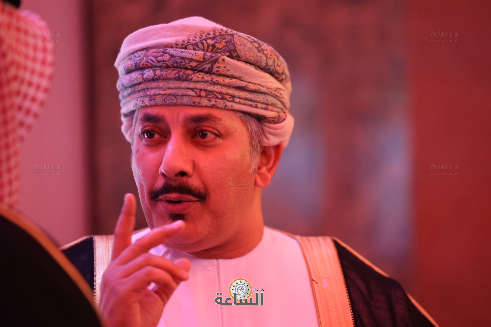 Madar Al-Saa Images 0.137376366276182