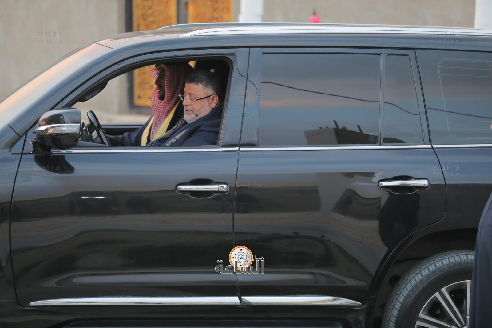 Madar Al-Saa Images 0.4863947741585788