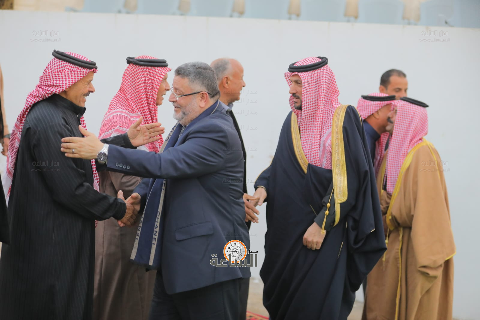 Madar Al-Saa Images 0.7638797379371012