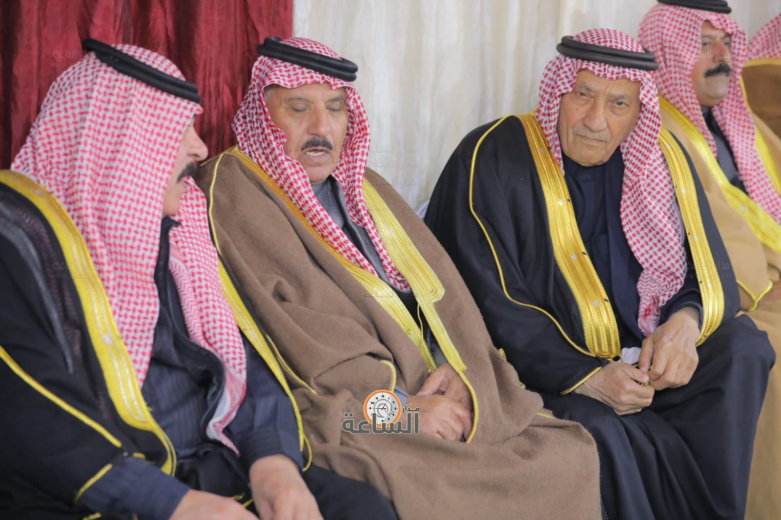 Madar Al-Saa Images 0.9602168343856372