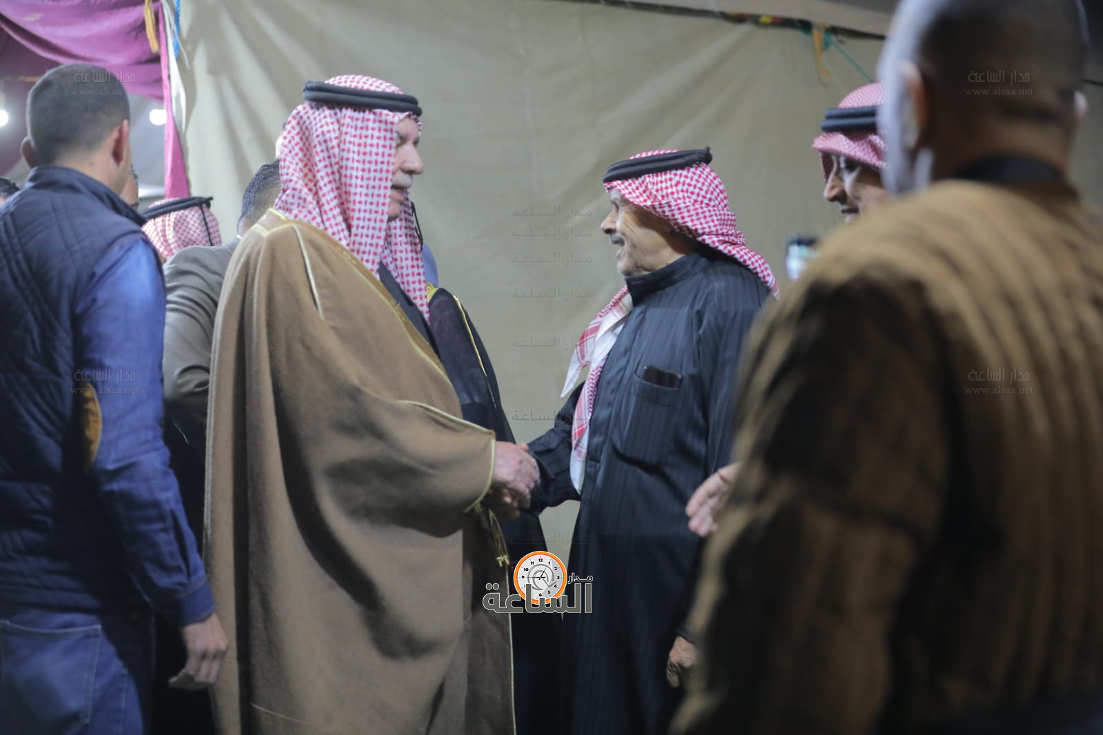 Madar Al-Saa Images 0.6765291046985507