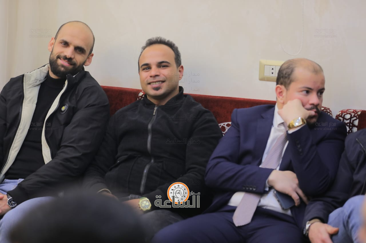 Madar Al-Saa Images 0.8265613731702219