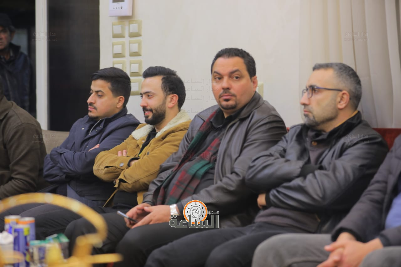 Madar Al-Saa Images 0.4975020606420377