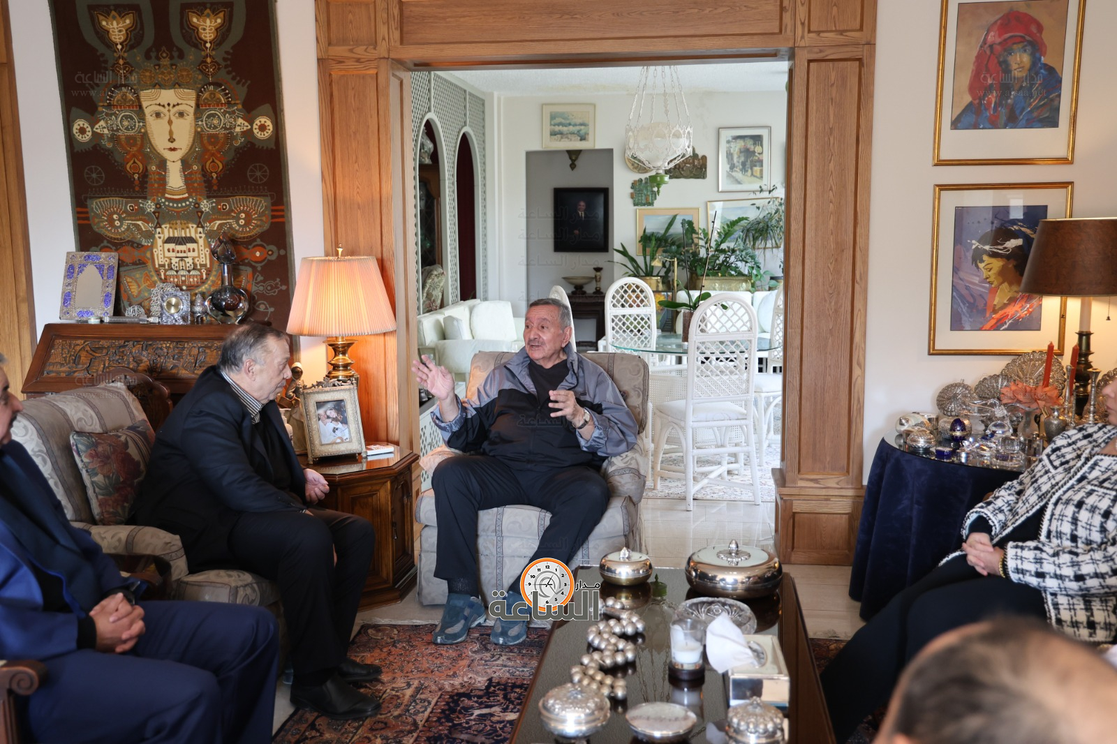 Madar Al-Saa Images 0.8166192257614544