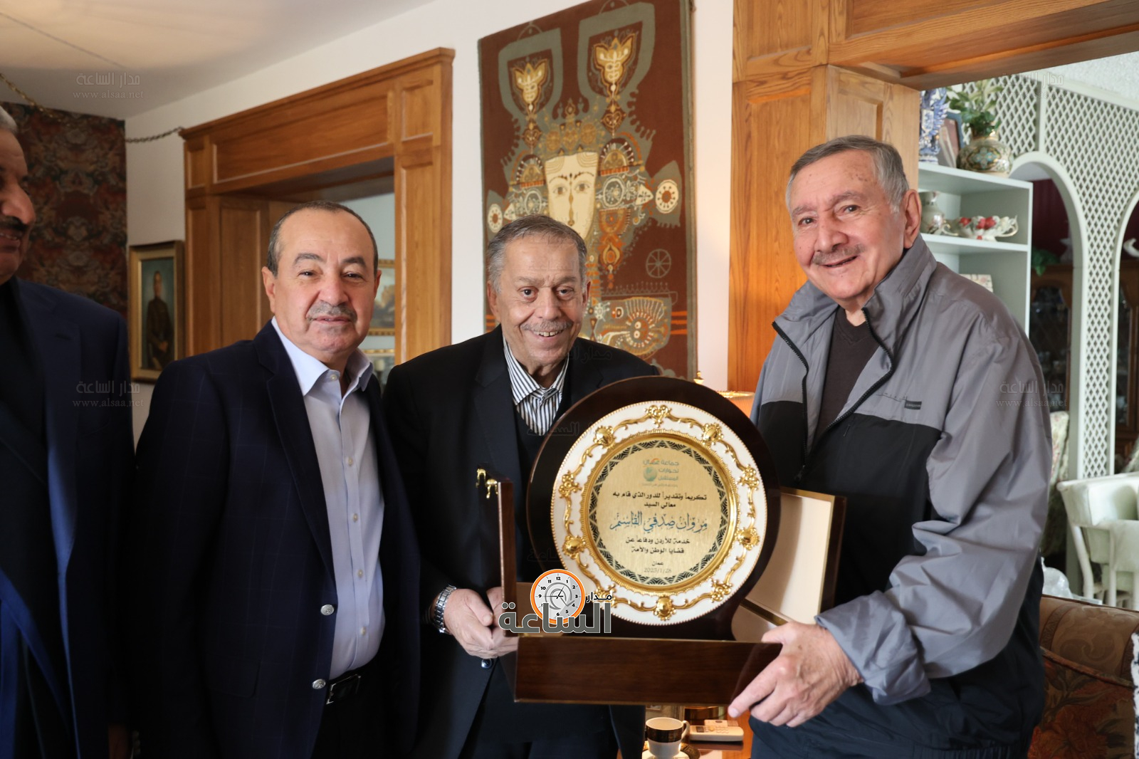 Madar Al-Saa Images 0.4699301424640272