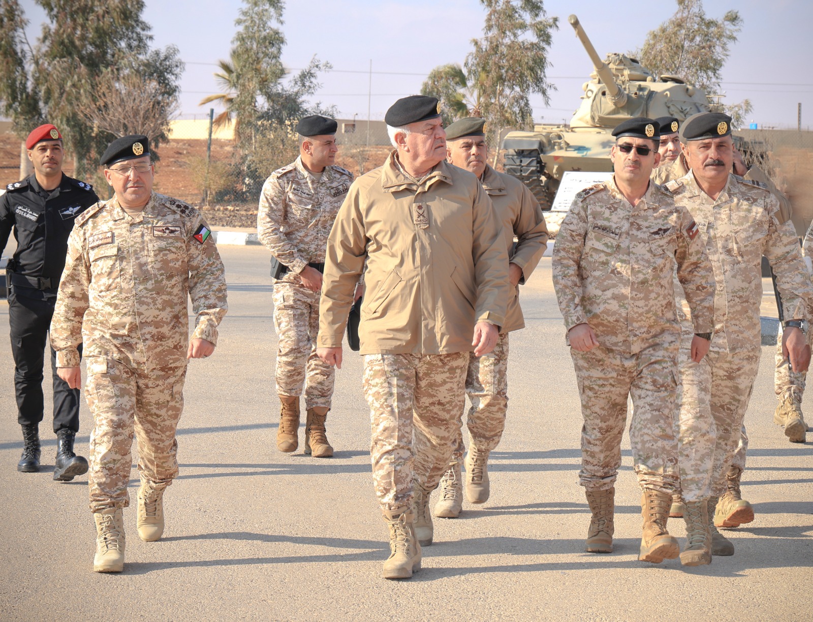 Madar Al-Saa Images 0.6355263816241838