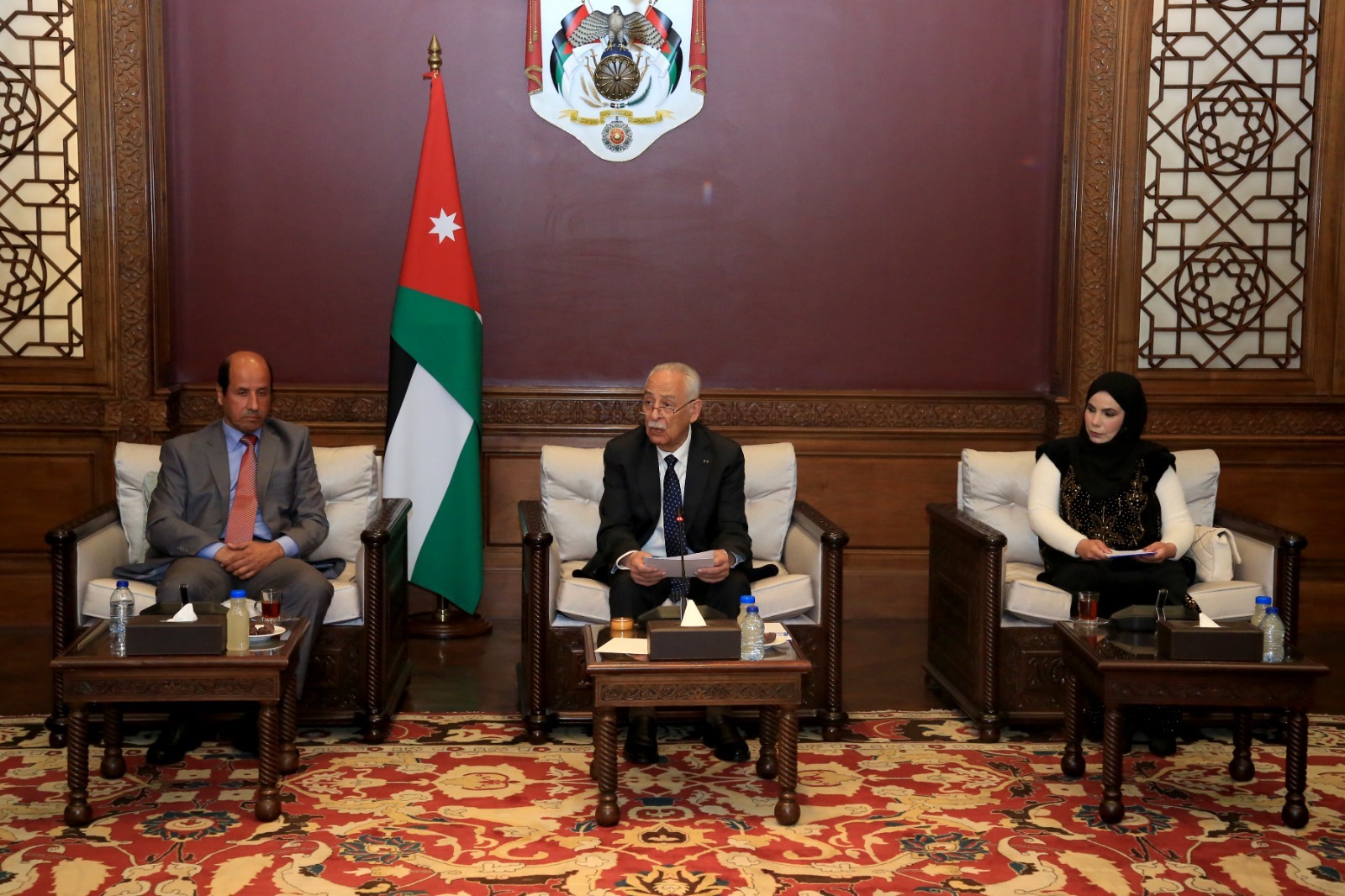 Madar Al-Saa Images 0.08328490876849681