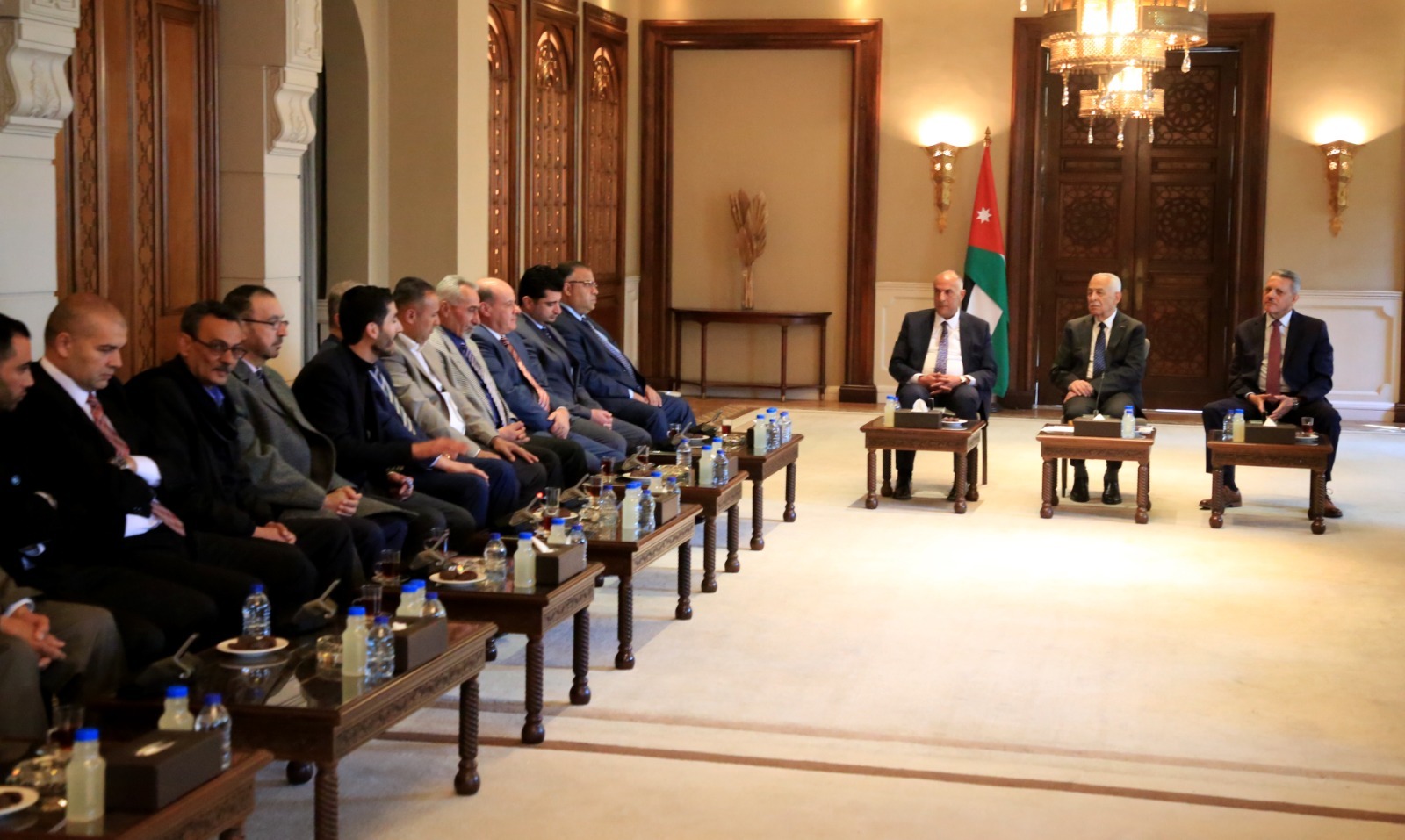 Madar Al-Saa Images 0.7700318274948998