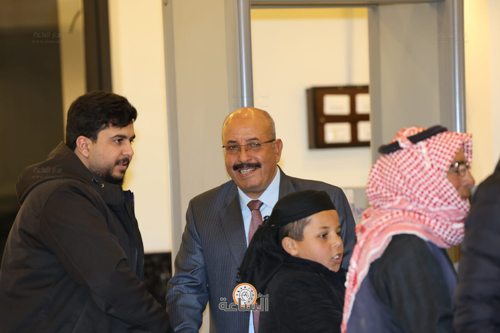 Madar Al-Saa Images 0.2539391178389878