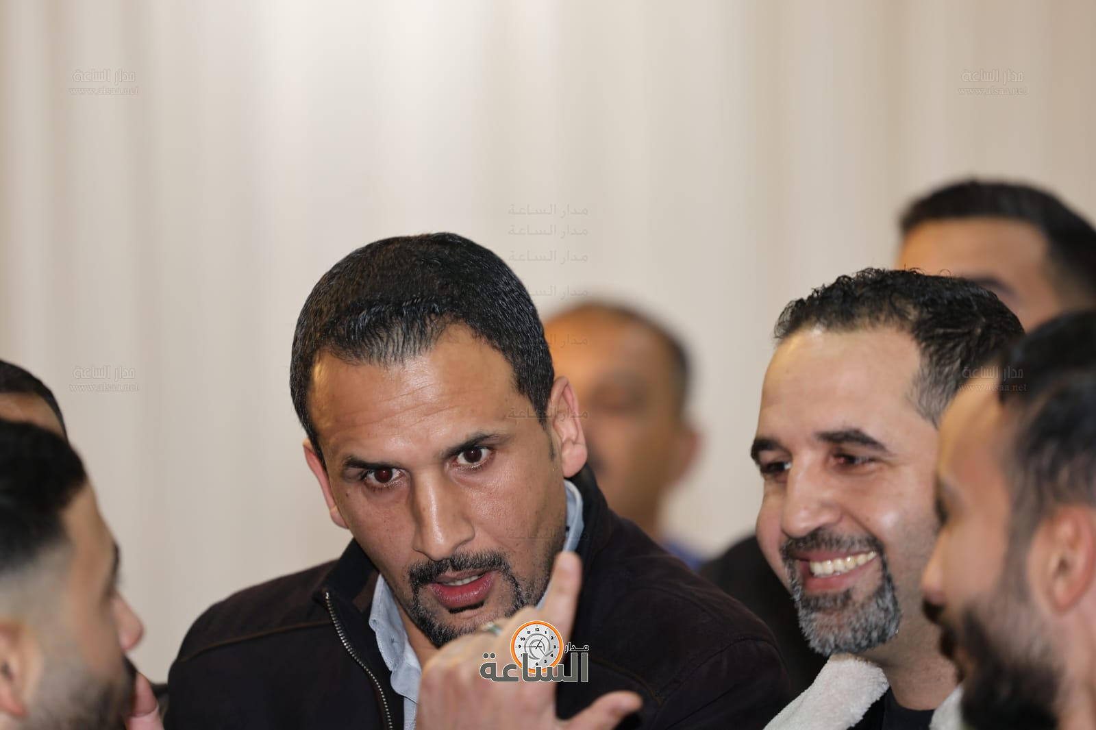 Madar Al-Saa Images 0.9420023840489942