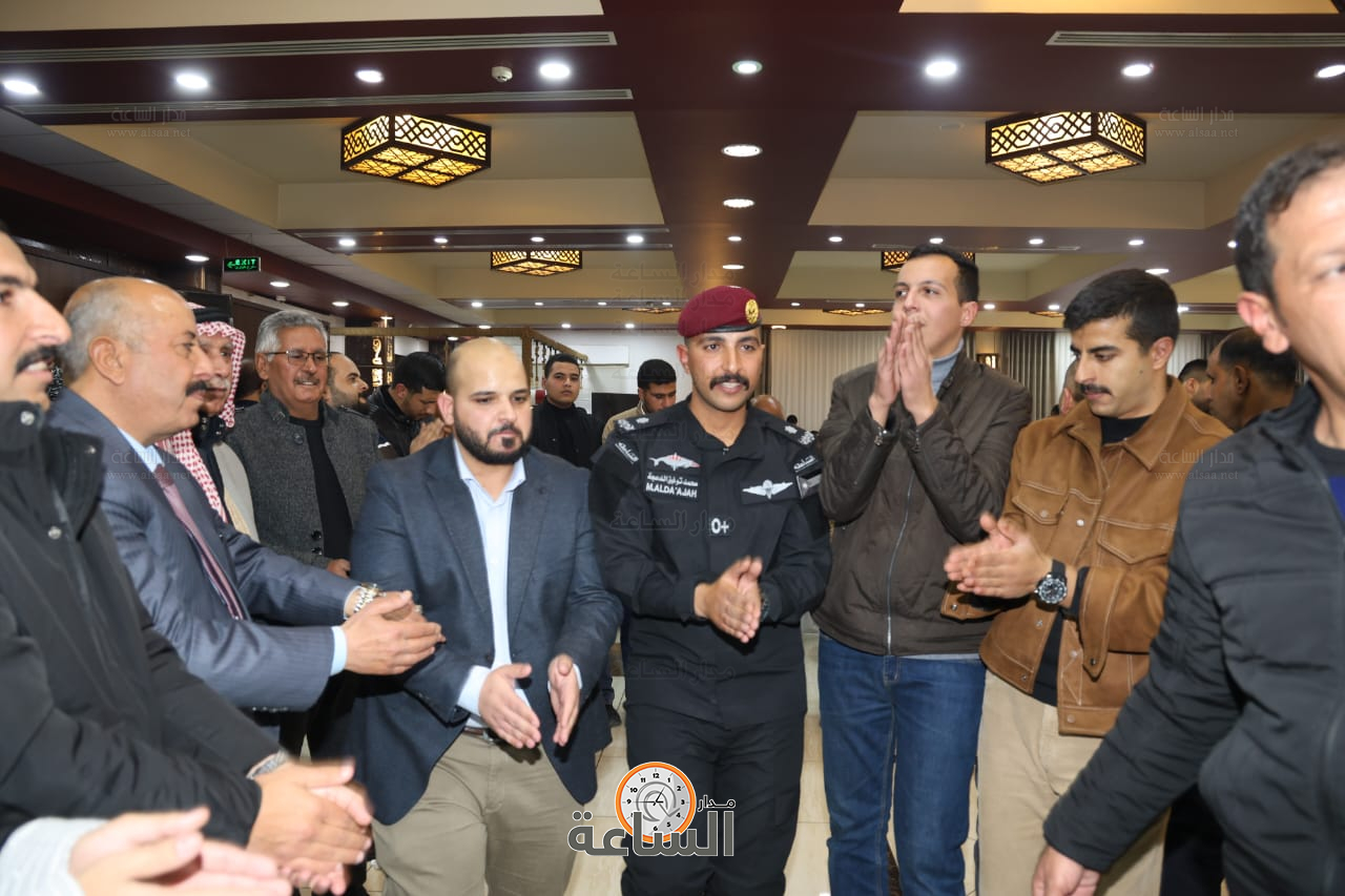 Madar Al-Saa Images 0.4446334155822811