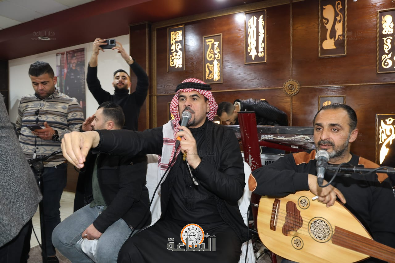 Madar Al-Saa Images 0.7722676634677559