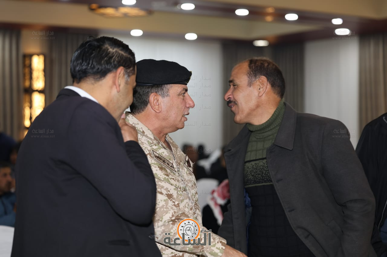 Madar Al-Saa Images 0.49950241537459084